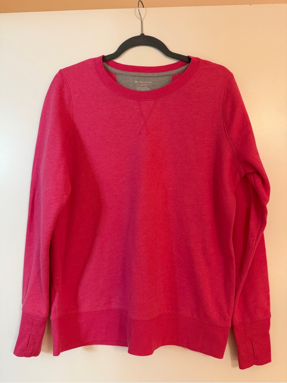 Women’s Fuchsia Crewneck Sweater